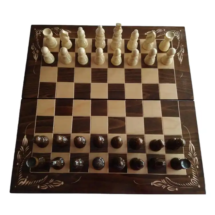 juego-de-ajedrez-de-madera-aniguo Juego de ajedrez de madera antiguo